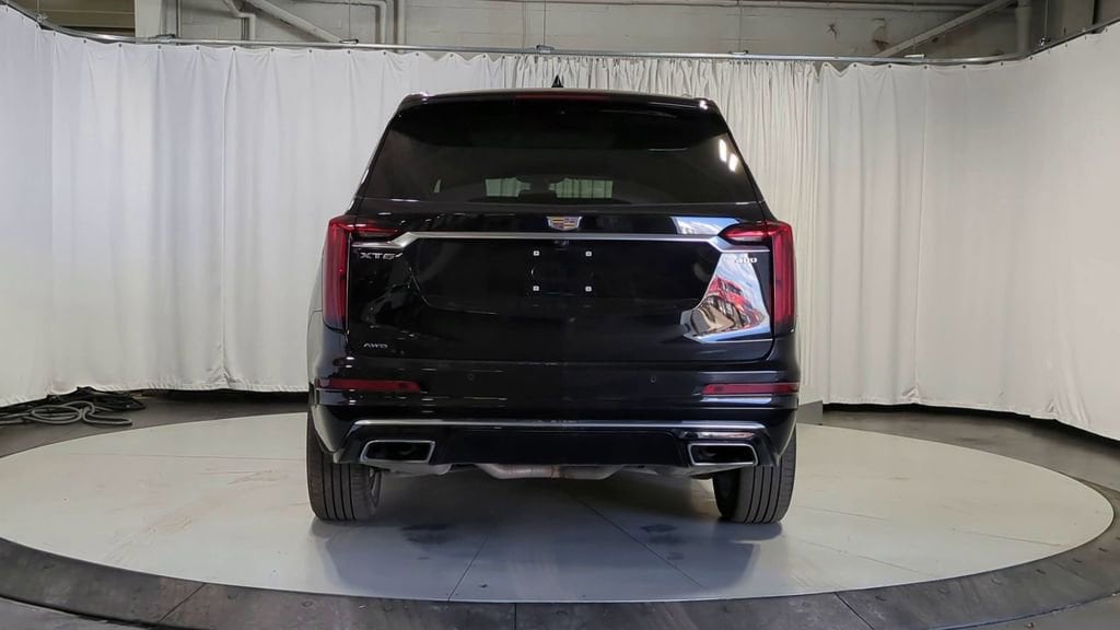 Thumbnail: 2023 Cadillac XT6 - 9