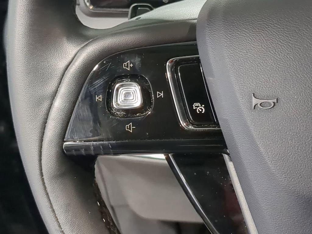 Thumbnail: 2023 Lincoln Corsair - 38