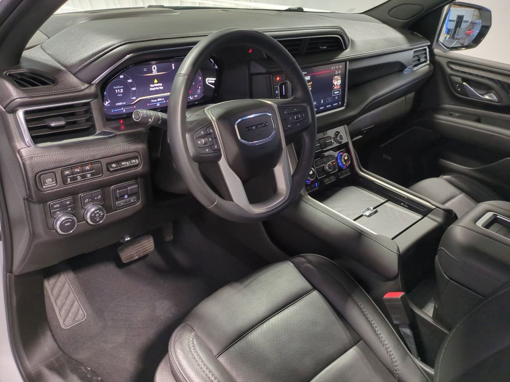 Thumbnail: 2023 GMC Yukon XL - 12