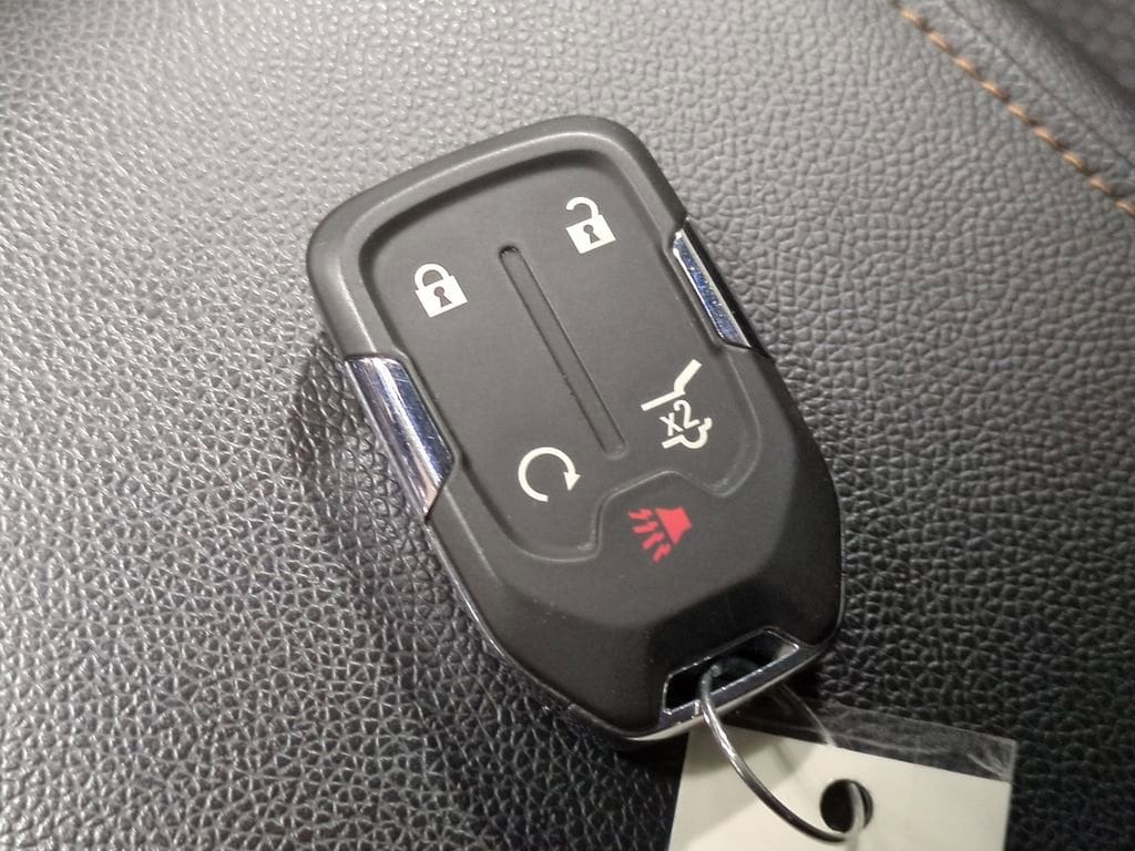 Thumbnail: 2023 GMC Acadia - 41