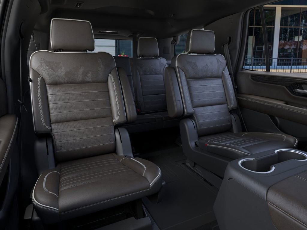 Thumbnail: 2025 GMC Yukon - 17