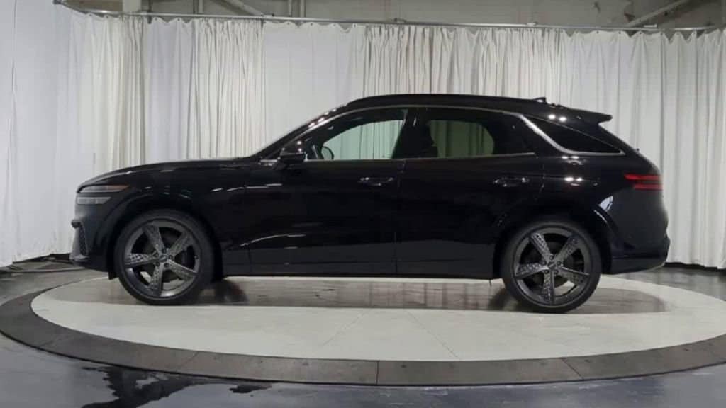 Thumbnail: 2024 Genesis GV70 - 6