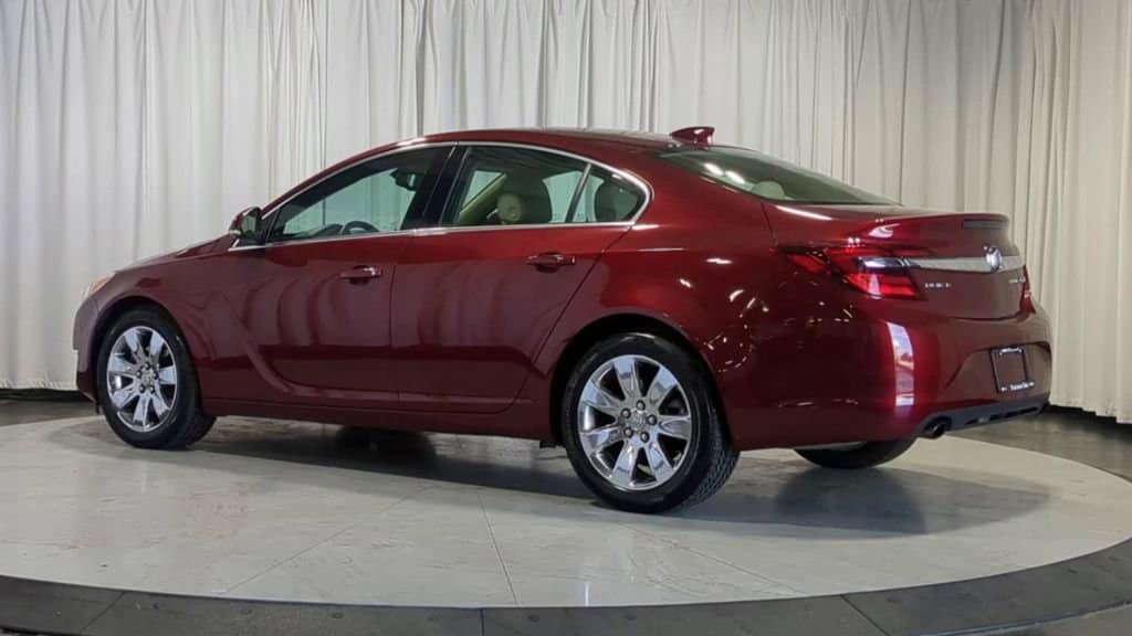Thumbnail: 2016 Buick Regal - 8