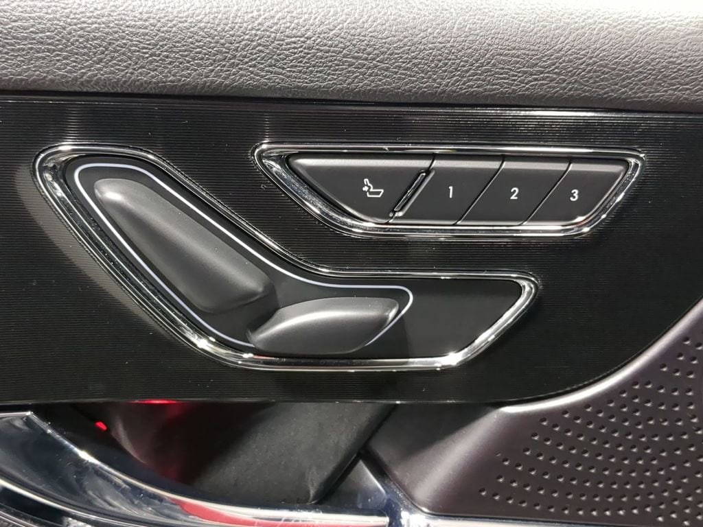 Thumbnail: 2023 Lincoln Corsair - 25