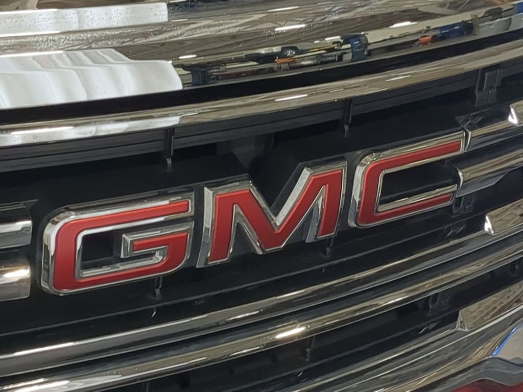 Thumbnail: 2023 GMC Acadia - 11