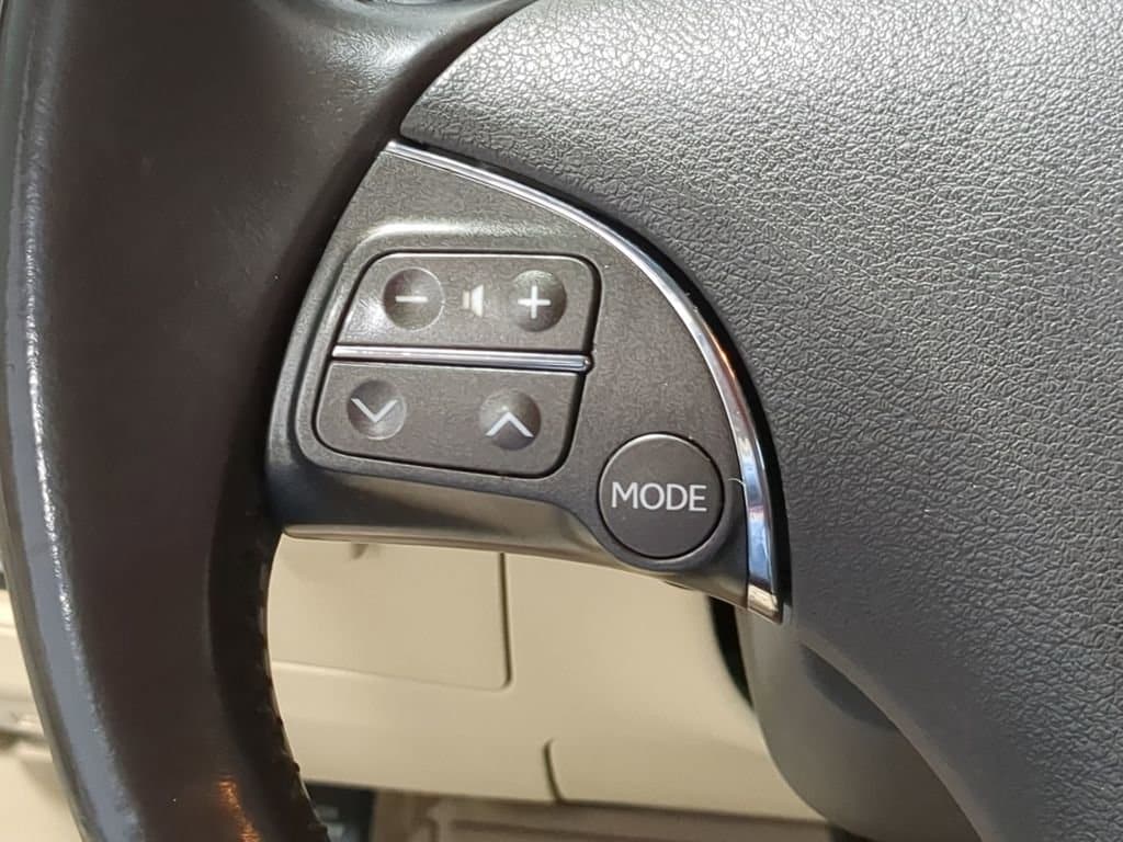 Thumbnail: 2011 Lexus ES - 29