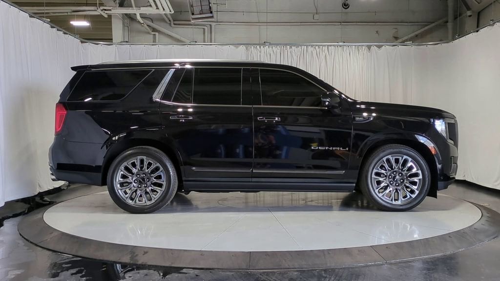 Thumbnail: 2023 GMC Yukon - 9