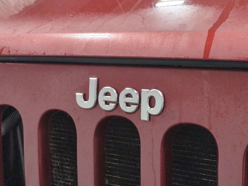 Thumbnail: 2010 Jeep Wrangler - 15