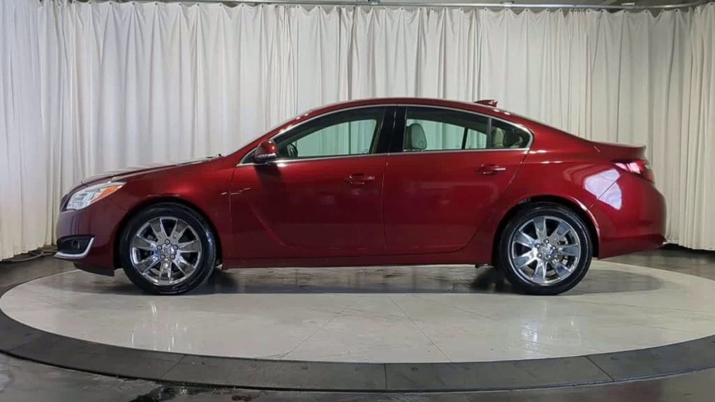 Thumbnail: 2016 Buick Regal - 6