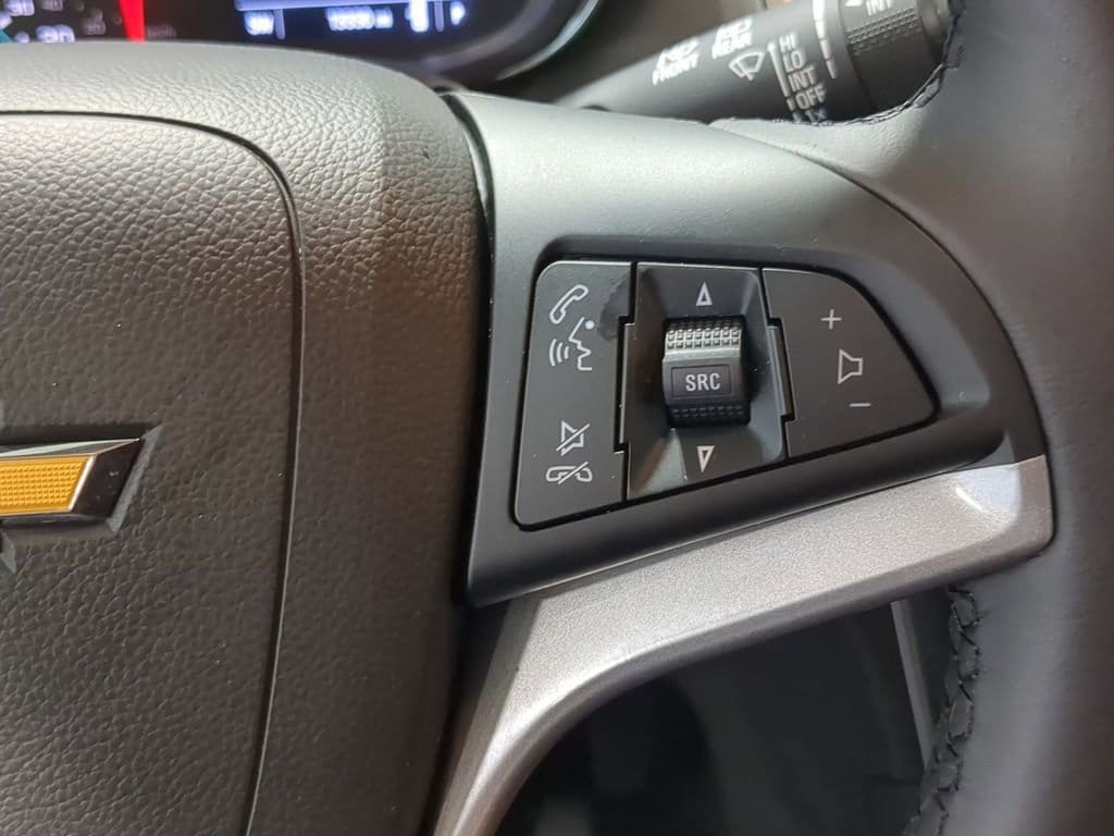 Thumbnail: 2020 Chevrolet Trax - 30