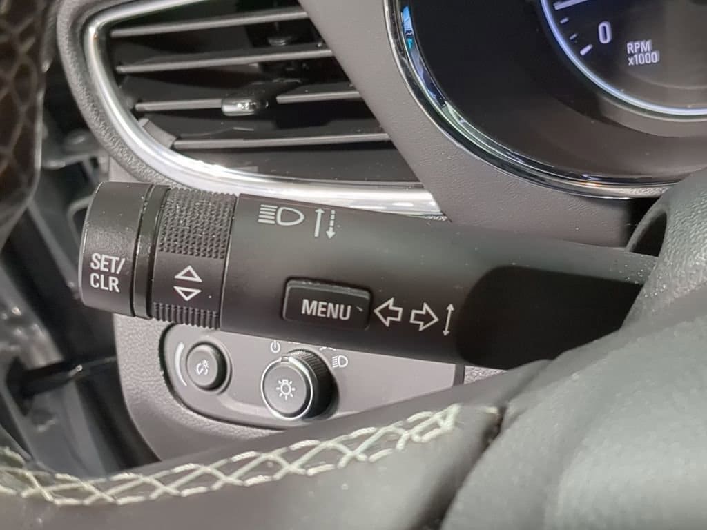 Thumbnail: 2022 Buick Encore - 31