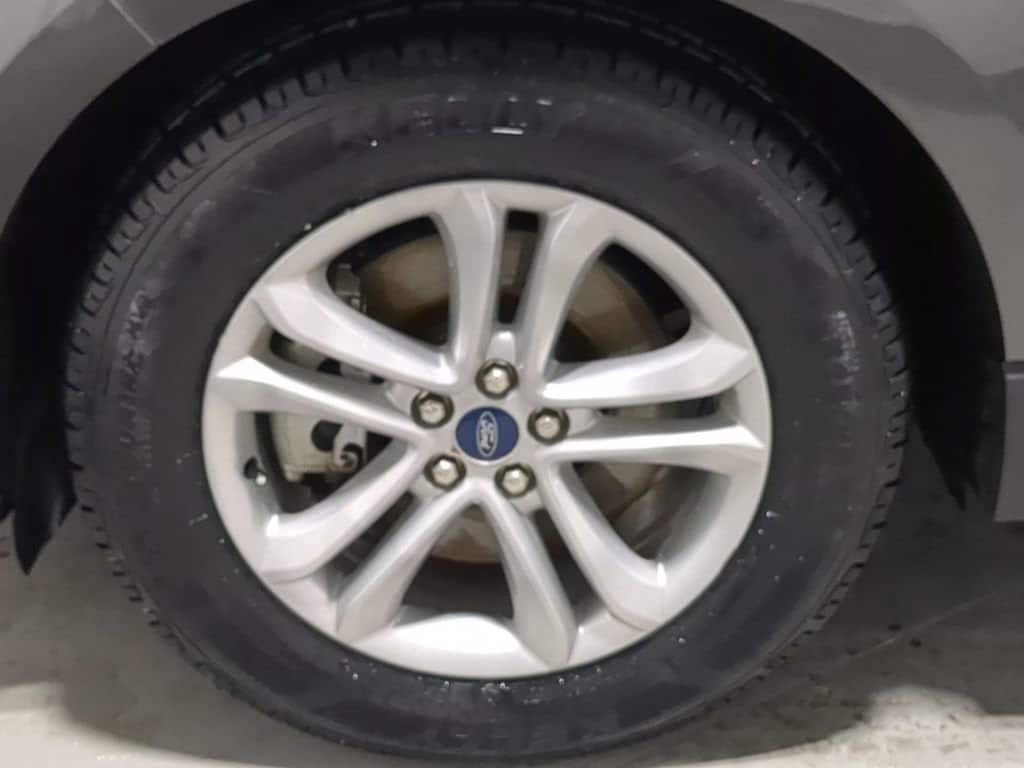 Thumbnail: 2020 Ford Edge - 27