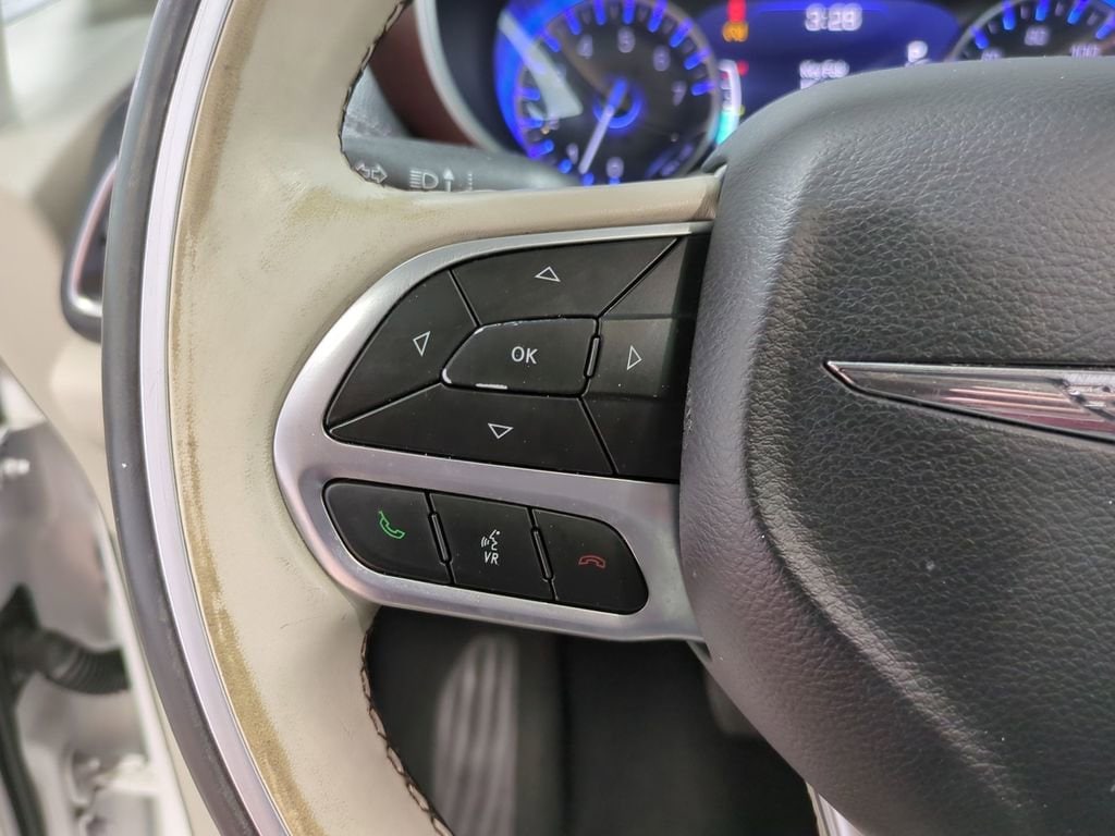 2020 Chrysler Pacifica Limited 21