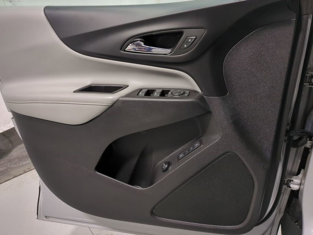 Thumbnail: 2018 Chevrolet Equinox - 35