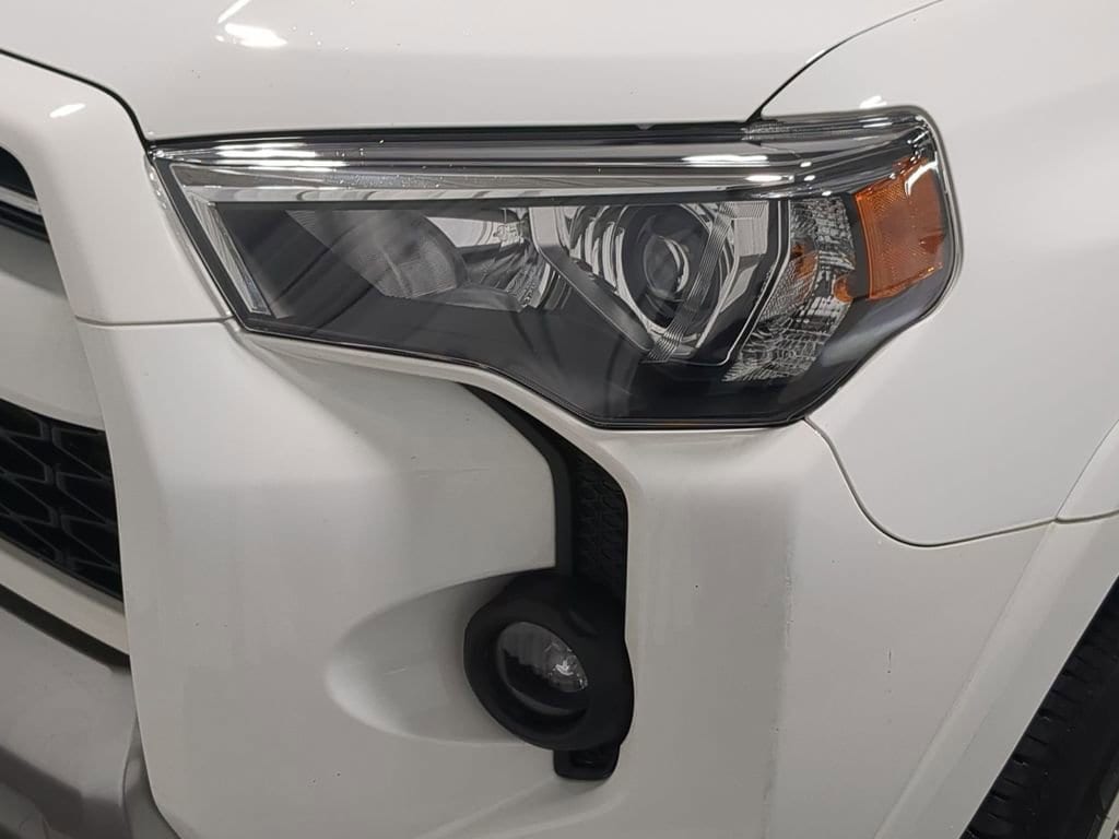 Thumbnail: 2023 Toyota 4Runner - 13
