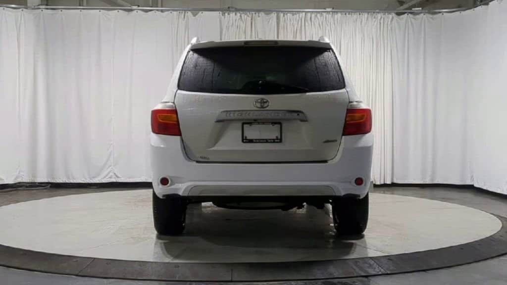 Thumbnail: 2010 Toyota Highlander - 8