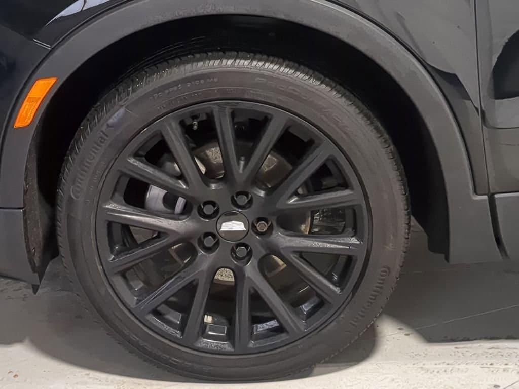 Thumbnail: 2023 Cadillac XT4 - 27