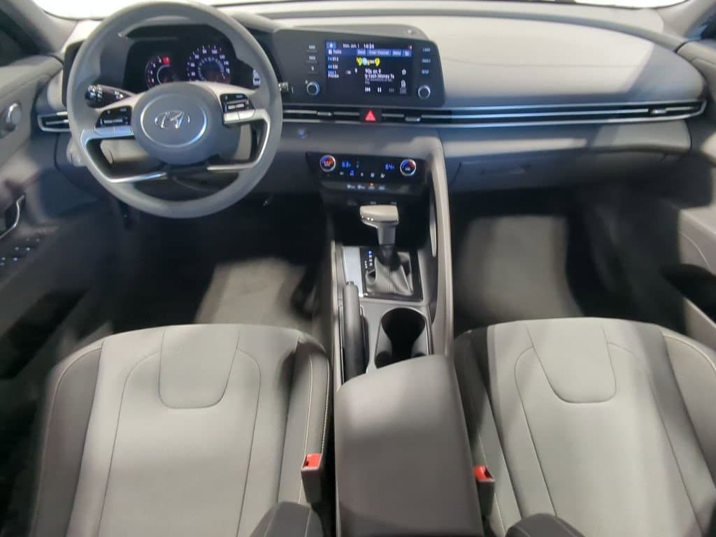 Thumbnail: 2021 Hyundai Elantra - 18