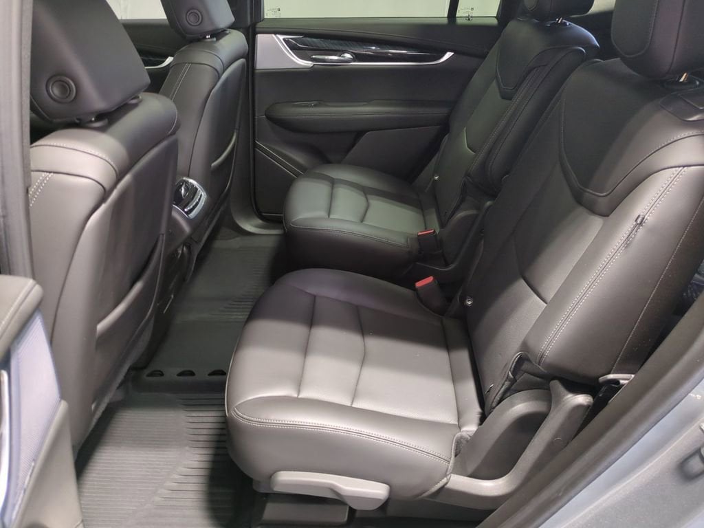 Thumbnail: 2025 Cadillac XT6 - 20