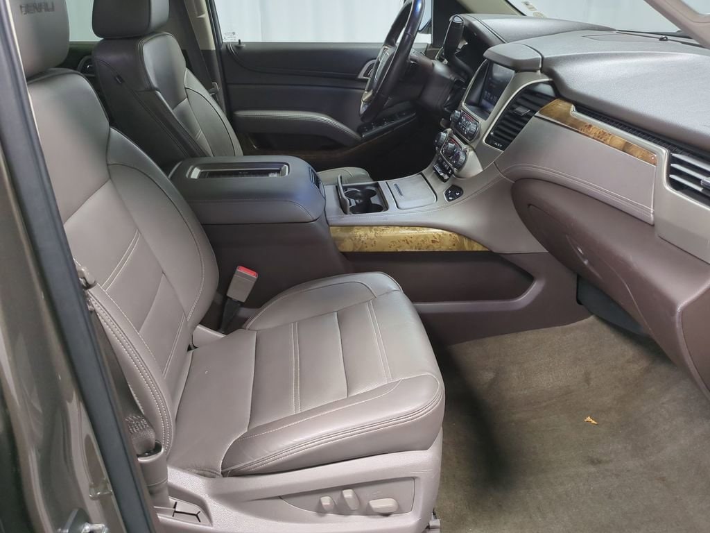 2016 GMC Yukon XL Denali 24