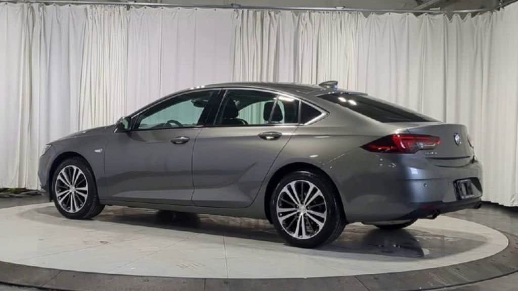 Thumbnail: 2018 Buick Regal - 8