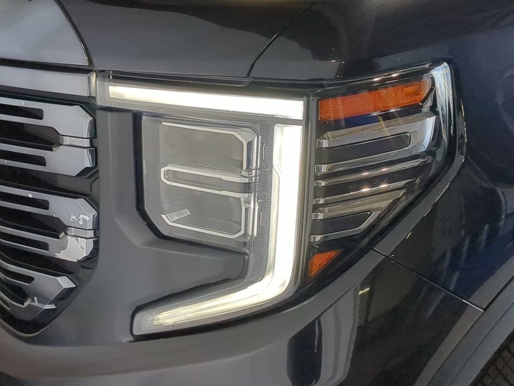 Thumbnail: 2023 GMC Sierra 1500 - 14