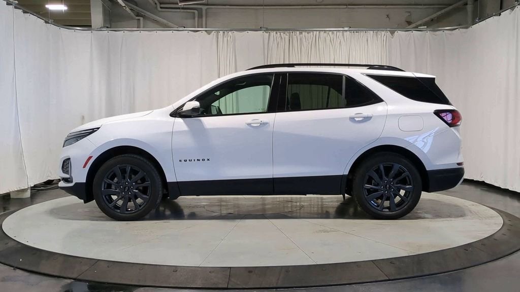 Thumbnail: 2023 Chevrolet Equinox - 6