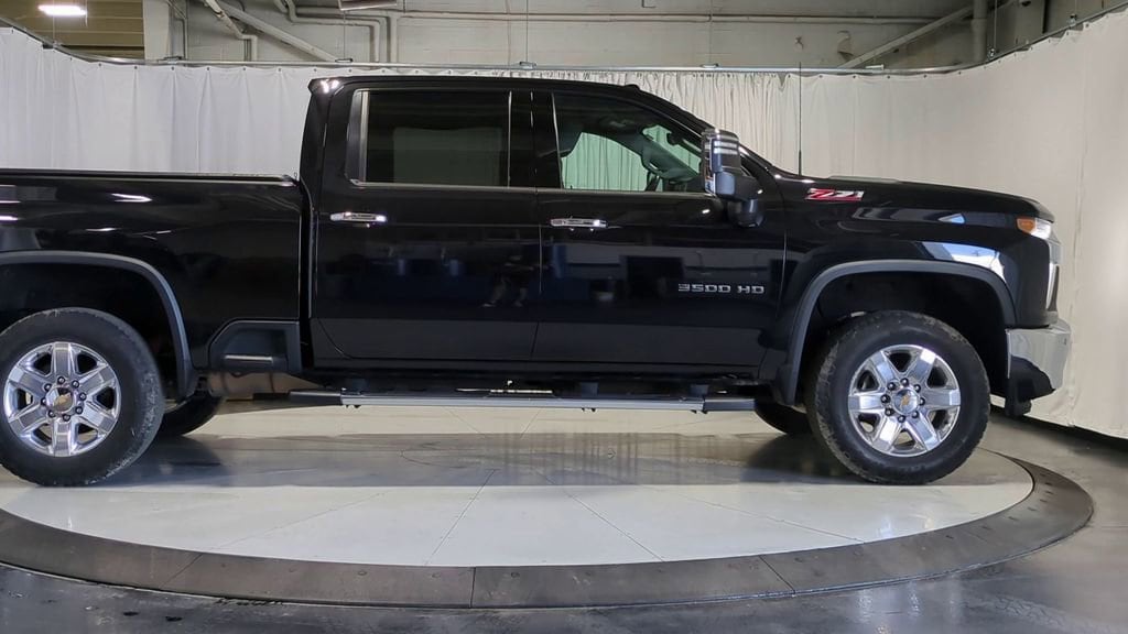 Thumbnail: 2021 Chevrolet Silverado 3500 - 11