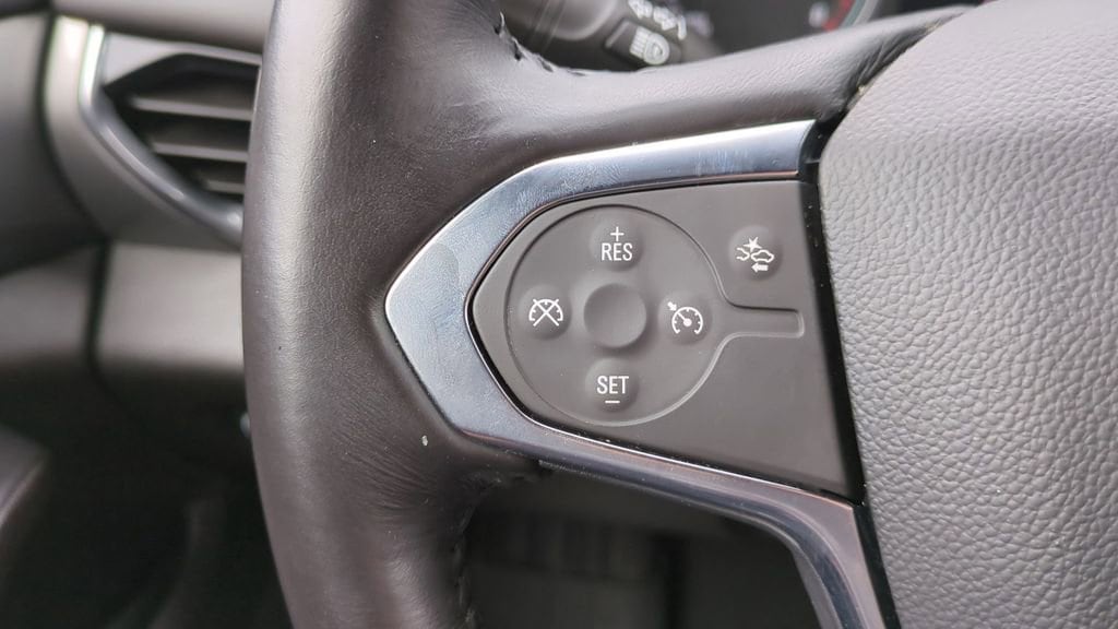 Thumbnail: 2022 Chevrolet Traverse - 27