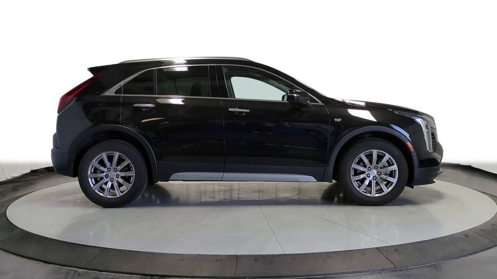 2022 Cadillac XT4 Premium Luxury 11