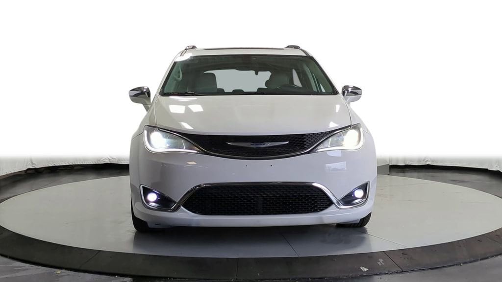 2020 Chrysler Pacifica Limited 3