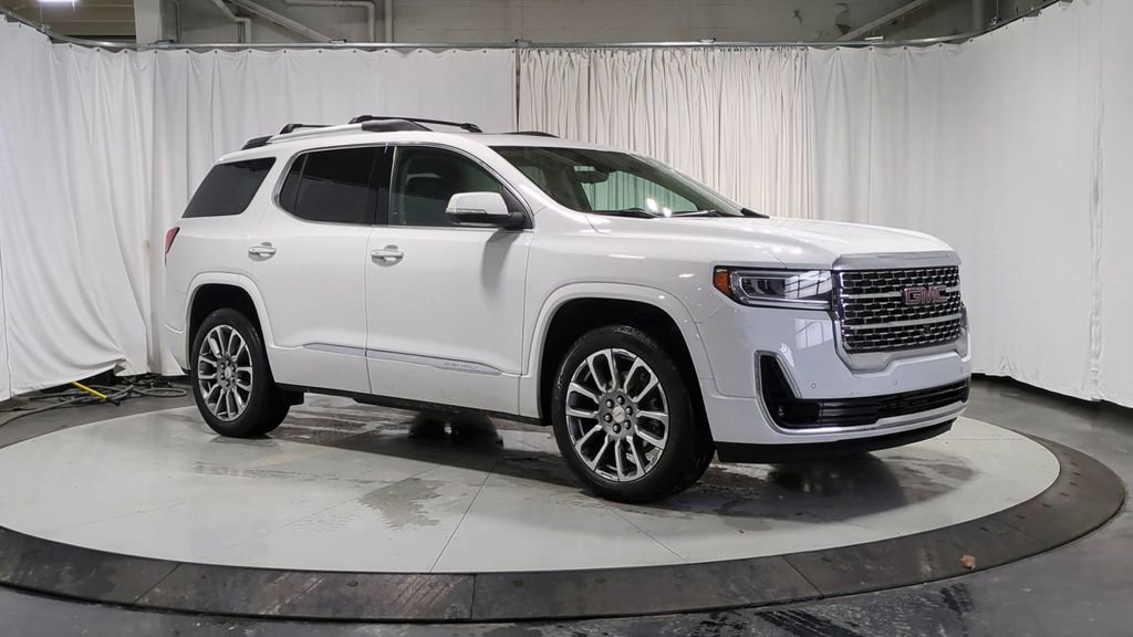 2022 Gmc Acadia Denali photo 2