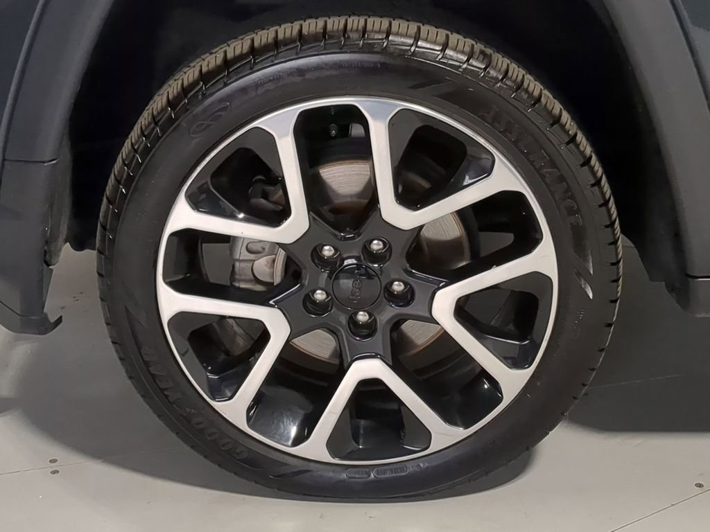 Thumbnail: 2018 Jeep Compass - 27