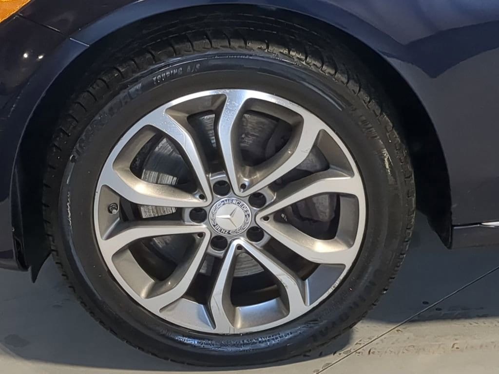 Thumbnail: 2017 Mercedes-Benz C-Class - 16