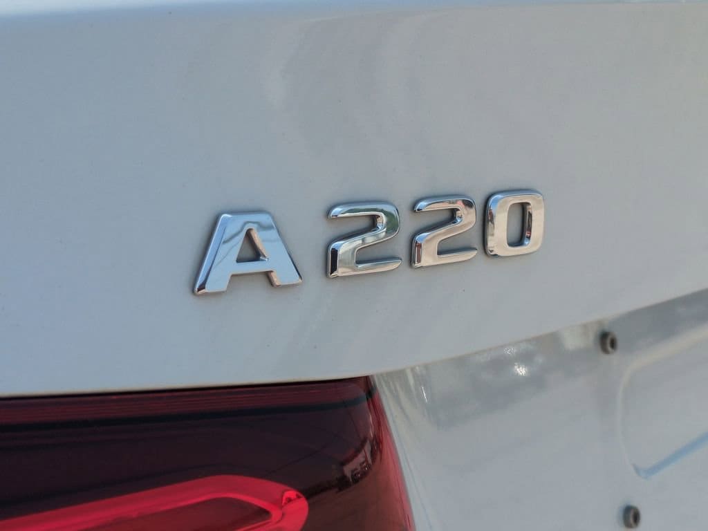 Thumbnail: 2020 Mercedes-Benz A-Class - 12