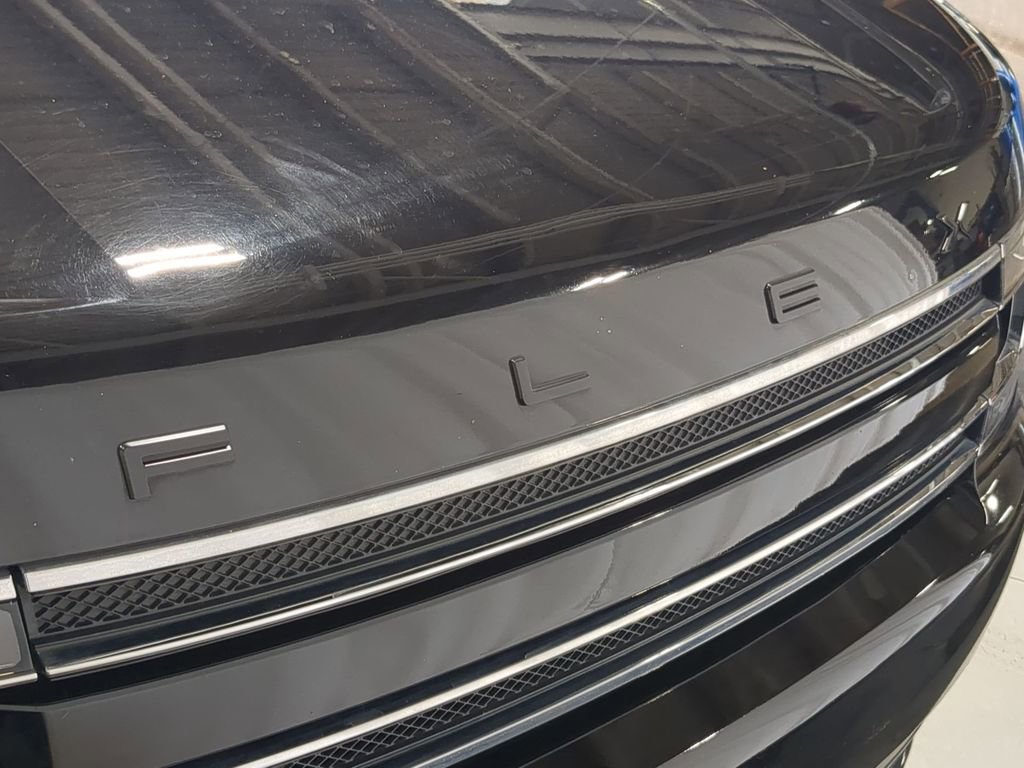 Thumbnail: 2018 Ford Flex - 15