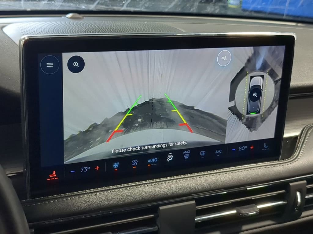 Thumbnail: 2023 Lincoln Corsair - 44