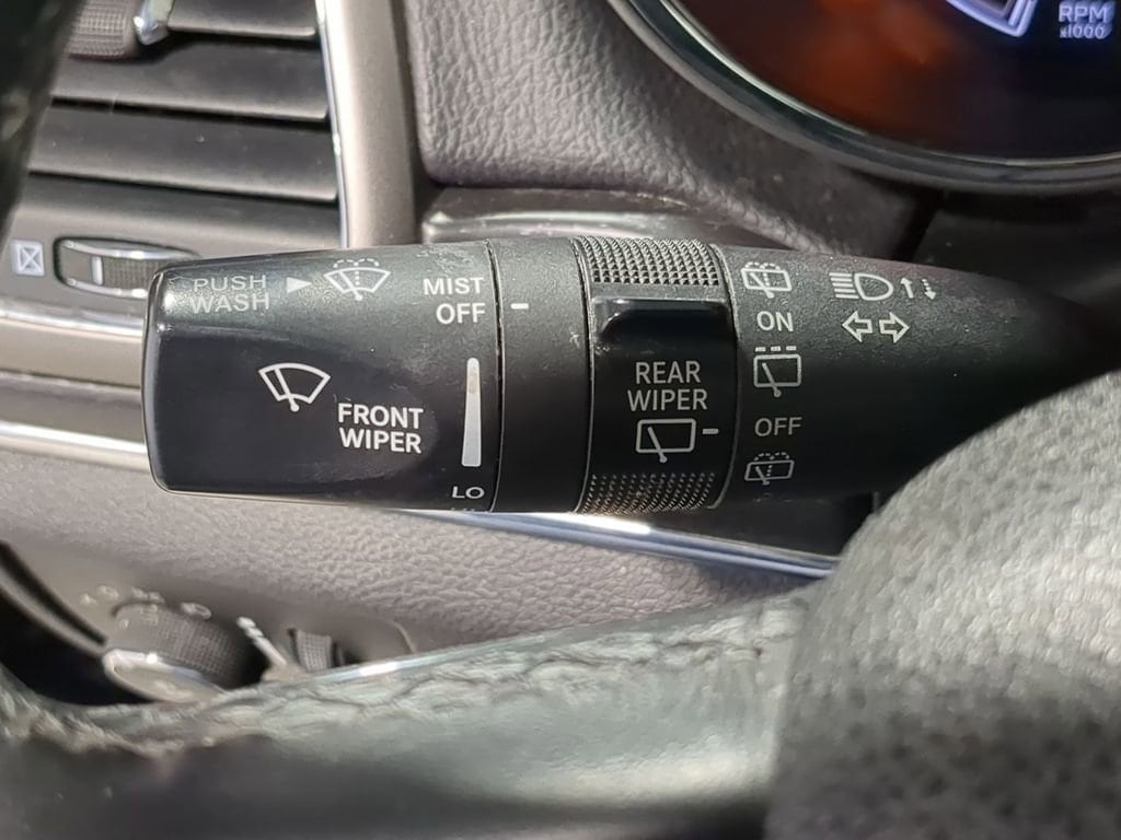 Thumbnail: 2018 Jeep Grand Cherokee - 32