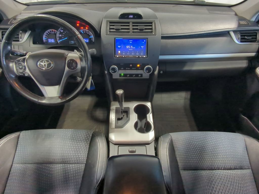 Thumbnail: 2014 Toyota Camry - 18
