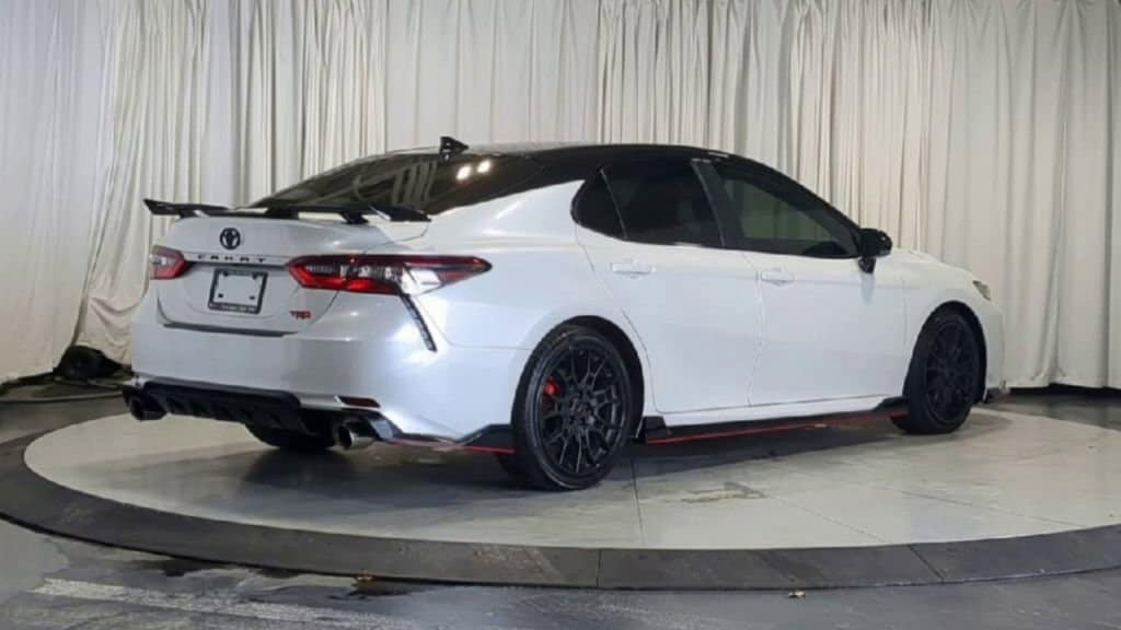 Thumbnail: 2023 Toyota Camry - 10