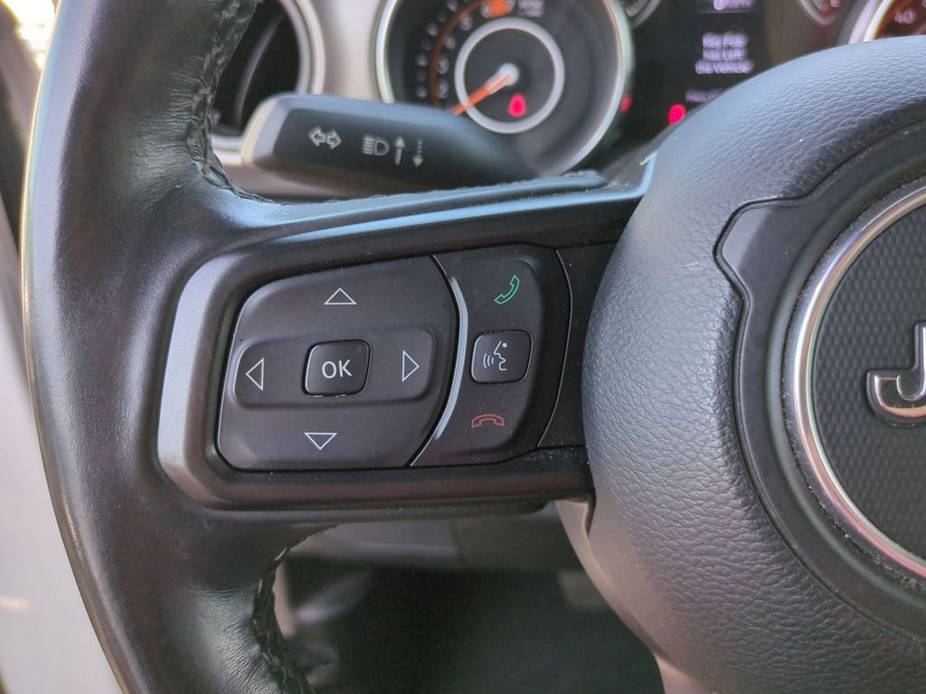 Thumbnail: 2022 Jeep Wrangler - 24