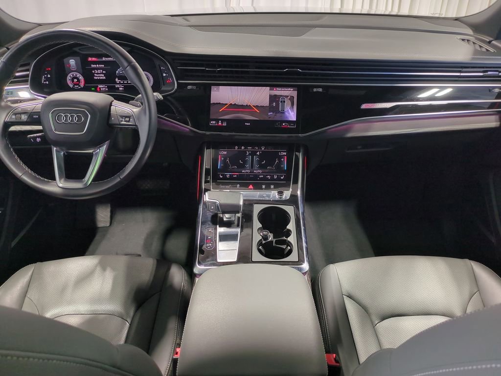Thumbnail: 2022 Audi Q8 - 17