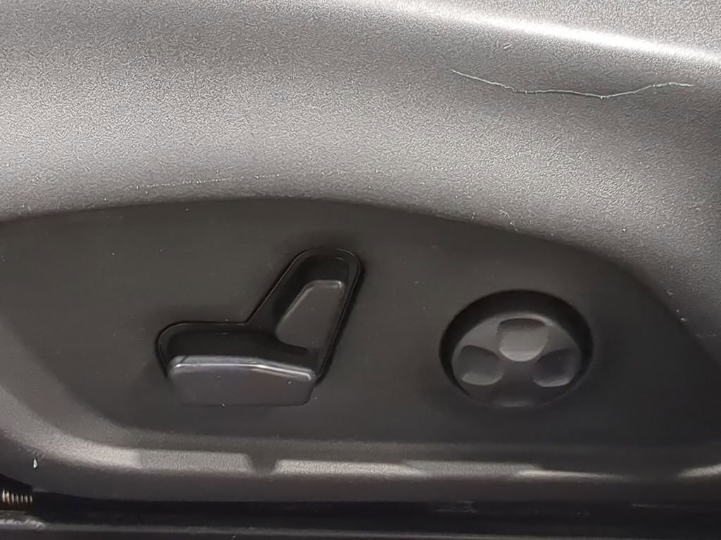 Thumbnail: 2019 Jeep Compass - 19