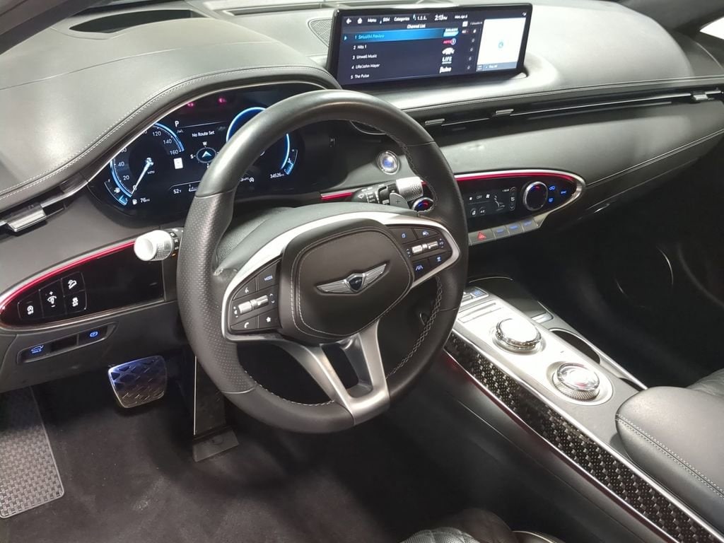 Thumbnail: 2024 Genesis GV70 - 12