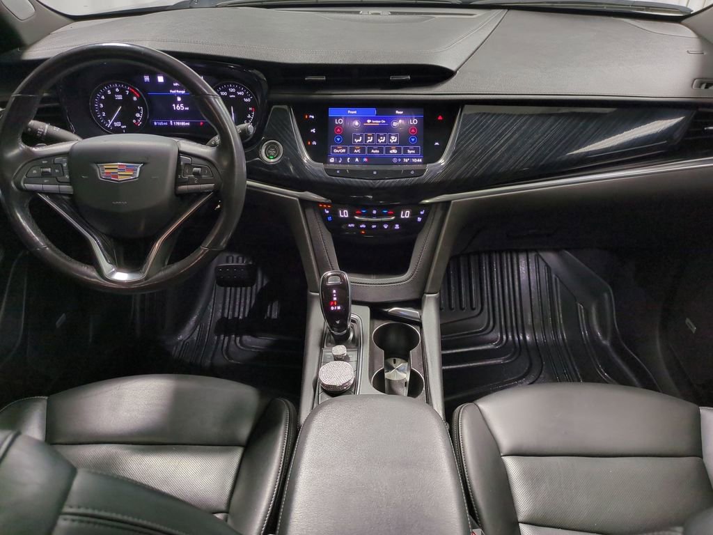 Thumbnail: 2021 Cadillac XT6 - 17