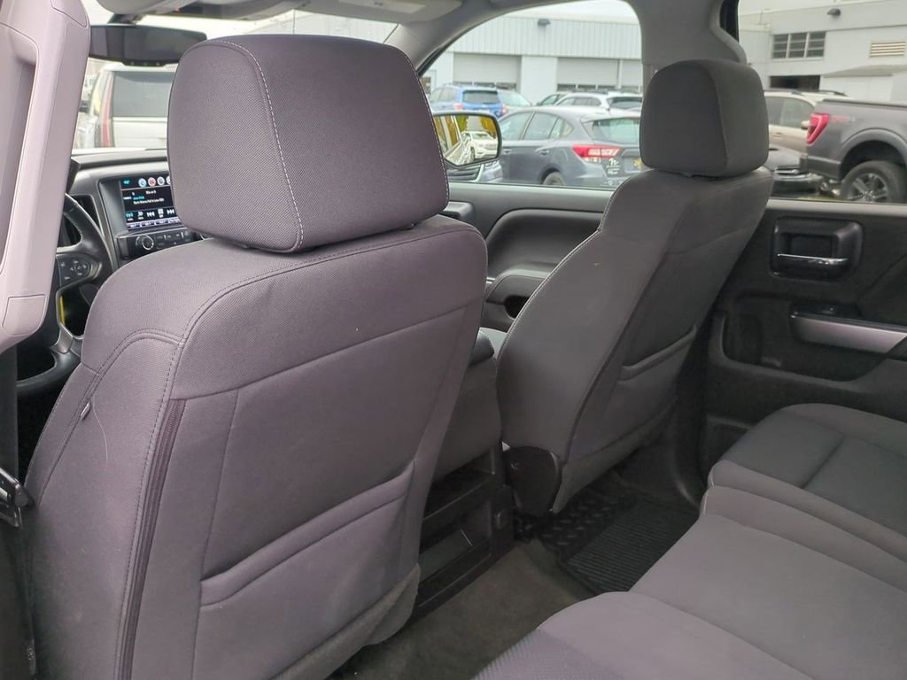 Thumbnail: 2017 Chevrolet Silverado 1500 - 19