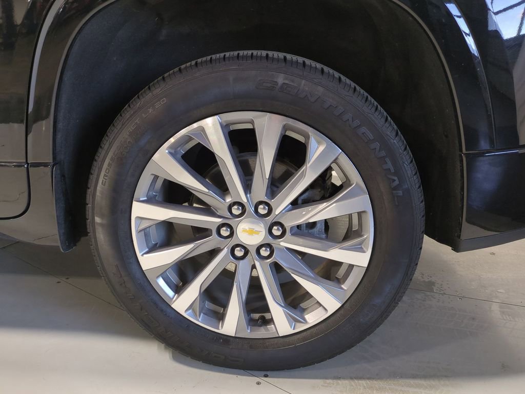 Thumbnail: 2023 Chevrolet Traverse - 14
