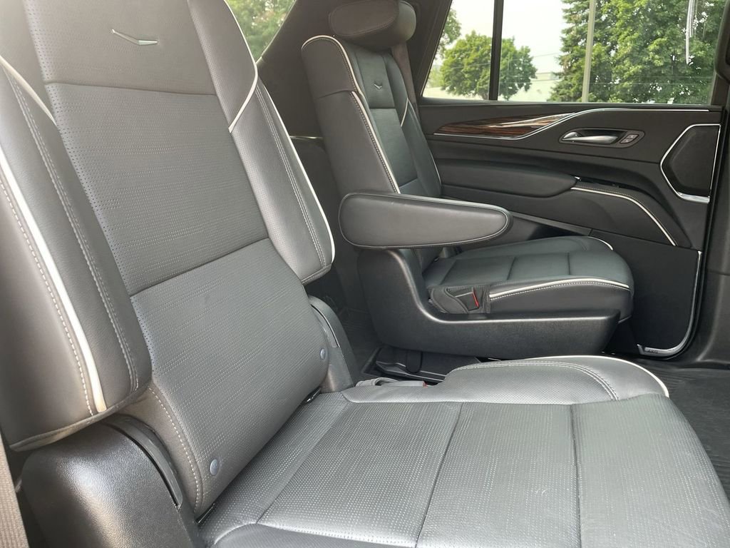 Thumbnail: 2024 Cadillac Escalade - 18