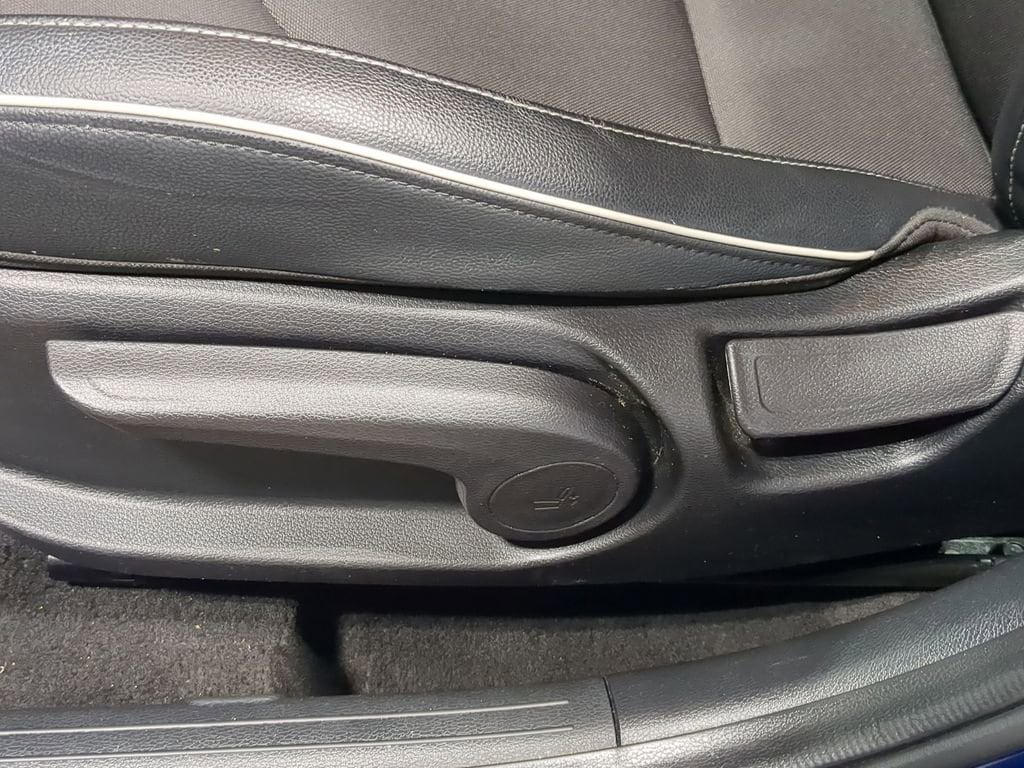 Thumbnail: 2020 Kia Forte - 28