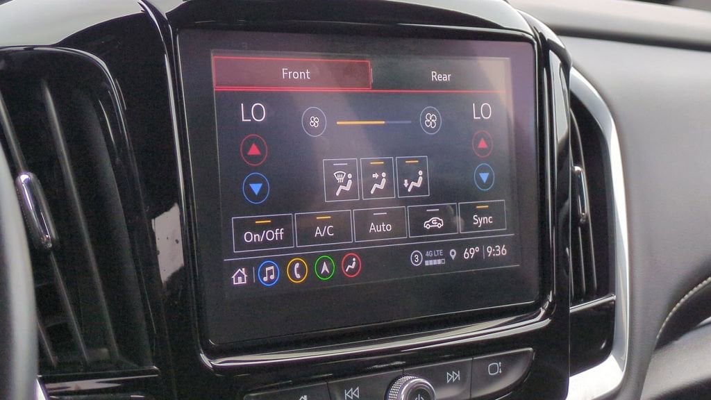 Thumbnail: 2022 Chevrolet Traverse - 36